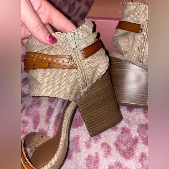 Jellypop Jelly Pop Open Toe Block Heel Sandal leather canvas shannen NEW - Picture 6 of 16